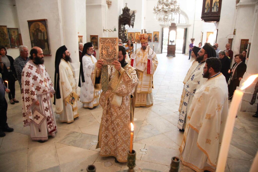 Θεία Λειτουργία στην κατεχόμενη Μονή Αποστόλου Βαρνάβα