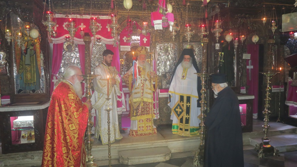 Στην Ι.Μ. Αγίου Νικολάου Άνδρου ο Μητρ. Σύρου