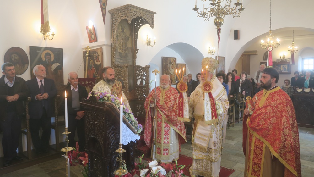 Στη Φολέγανδρο βρέθηκε ο Μητρ. Σύρου