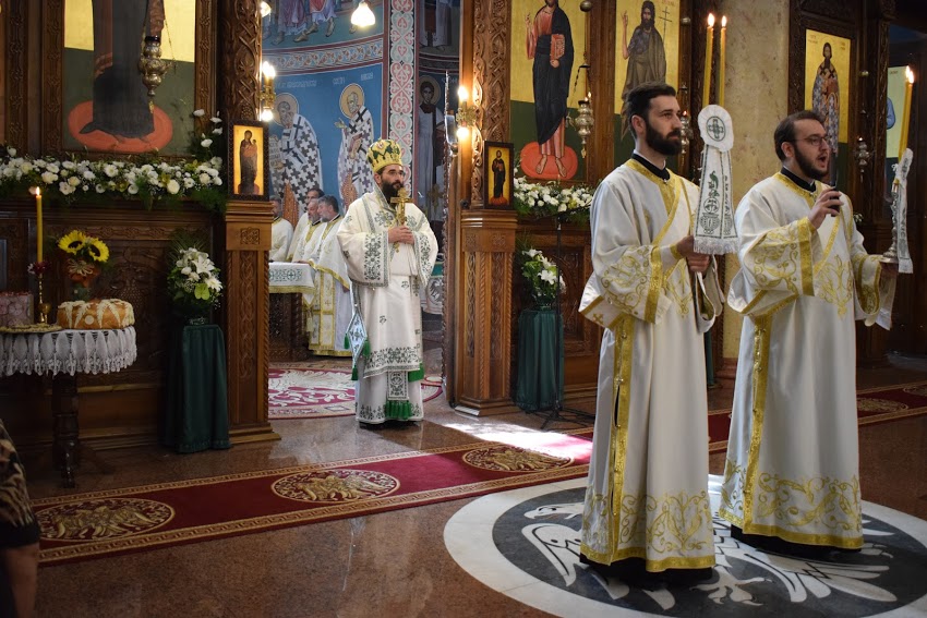 Празник Силаска Светог Духа на Апостоле у Нишу