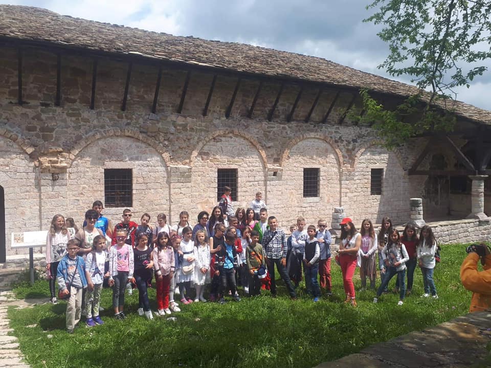 Kishat e Voskopojës përmes kultit dhe bukurive natyrore, 1300 turistë gjatë majit (FOTO)