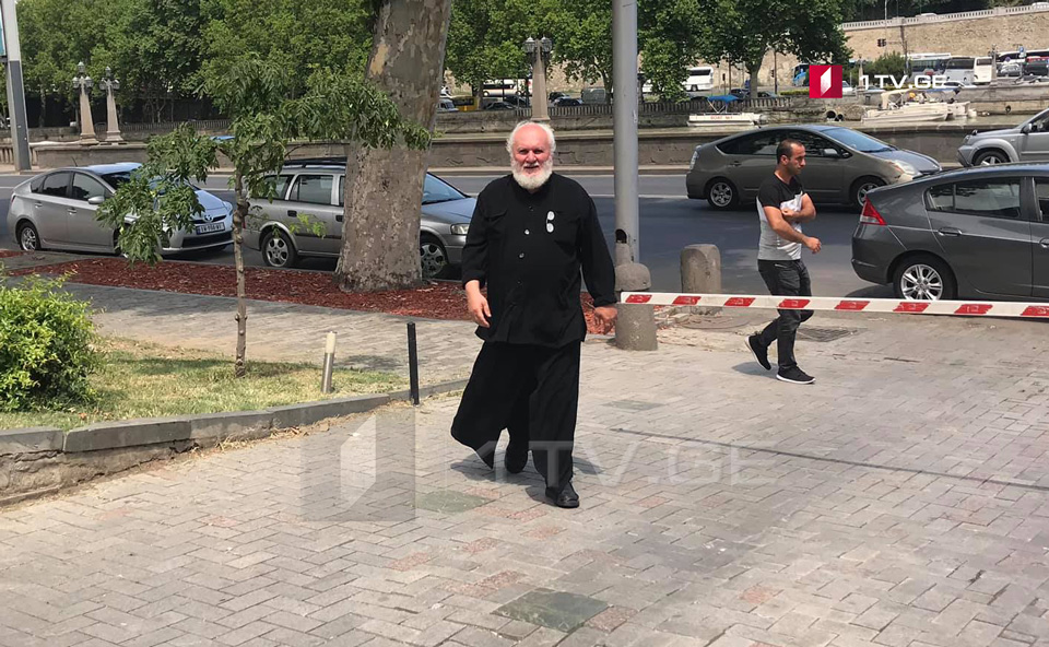 დეკანოზი ტარიელ სიკინჭილაშვილი – ლევან ვასაძის ინიციატივით შექმნილი რაზმი არის ქრისტიანული რაზმი