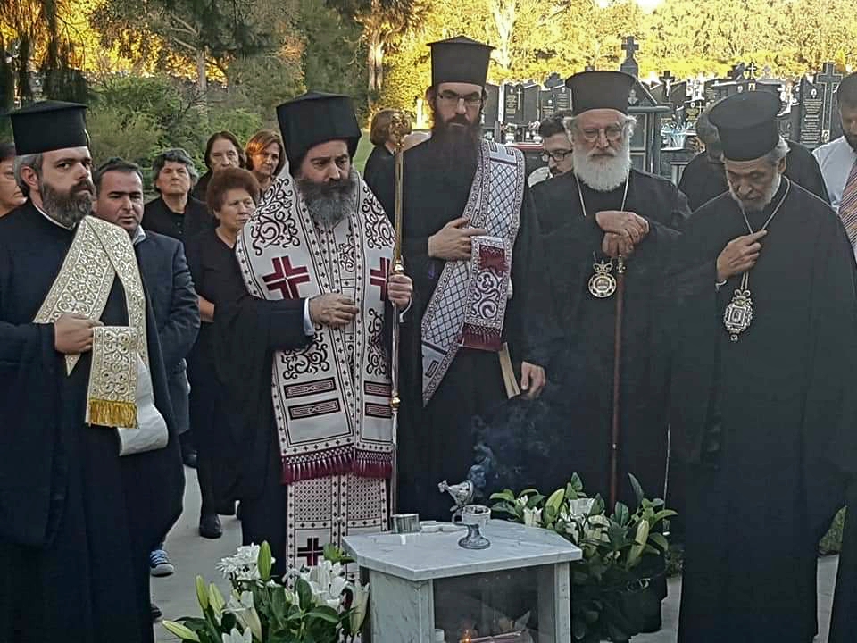His Eminence Archbishop Makarios praying for the repose of the soul of his predecessor Archbishop Stylianos of Blessed memory,Rookwood 30.06.2019