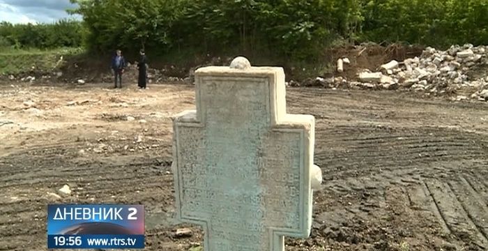 СРПСКИ ПОВРАТНИЦИ У ОПЛИЧИЋЕ КОД ЧАПЉИНЕ ПОКРЕНУЛИ ОБНОВУ ЦРКВЕ