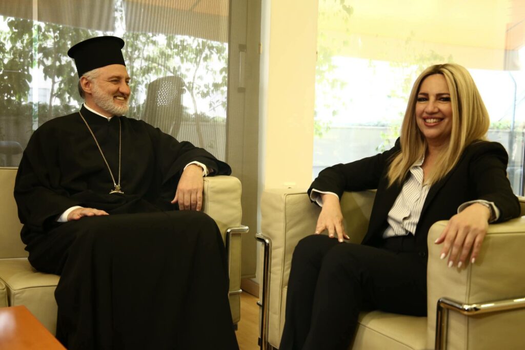 Με την Φώφη Γεννηματά συναντήθηκε ο Αρχιεπ. Αμερικής