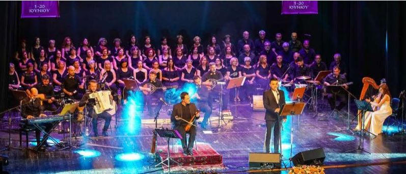 Μια σύζευξη της ποντιακής λύρας με τα τραγούδια του Μίκη Θεοδωράκη