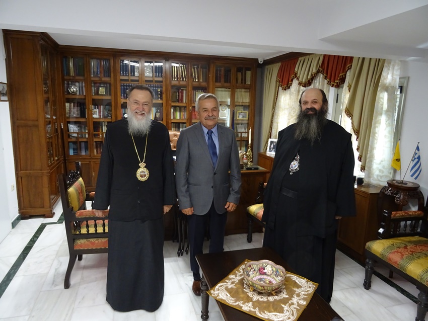 Επίσκεψη υποψηφίου Βουλευτού στον Μητρ. Κορίνθου