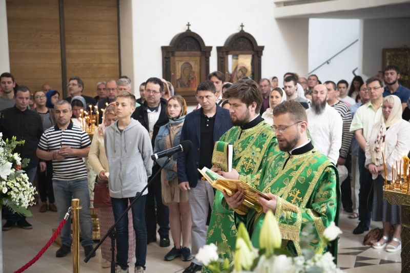 Торжества по случаю престольного праздника Троицкого кафедрального собора в Париже возглавил Патриарший экзарх Западной Европы