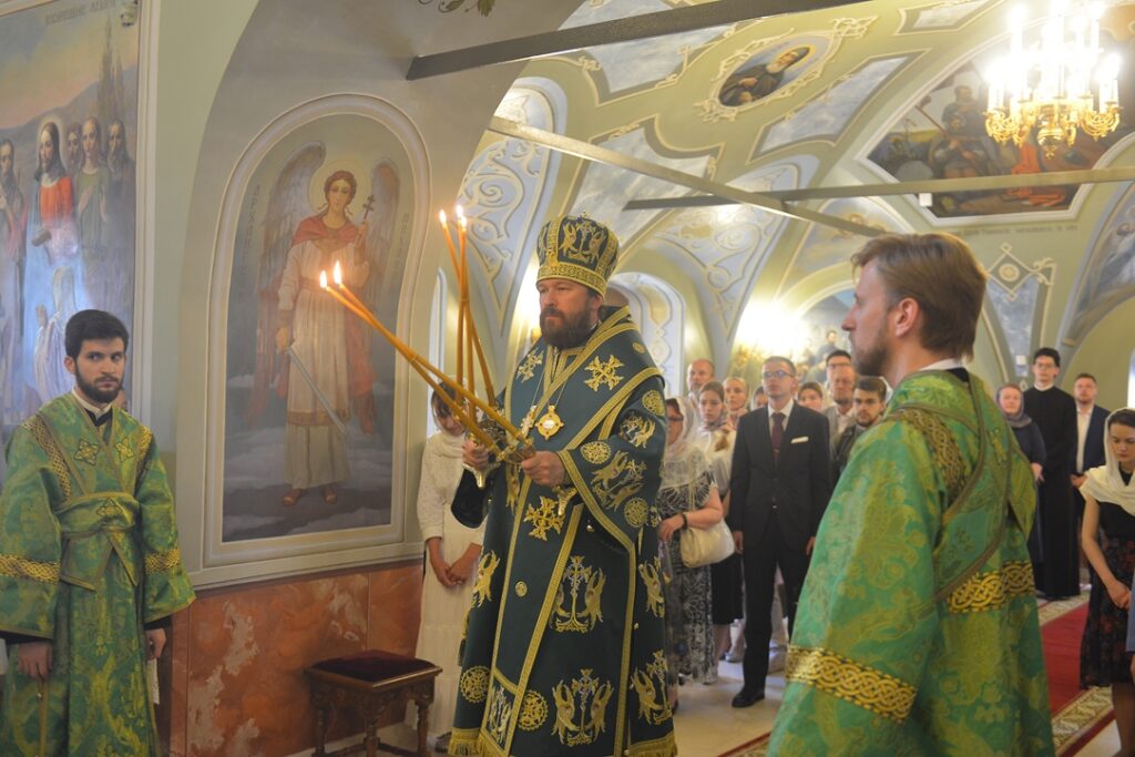 Празднование Актового дня Общецерковной аспирантуры началось совместной молитвой ректора, преподавателей и учащихся ОЦАД