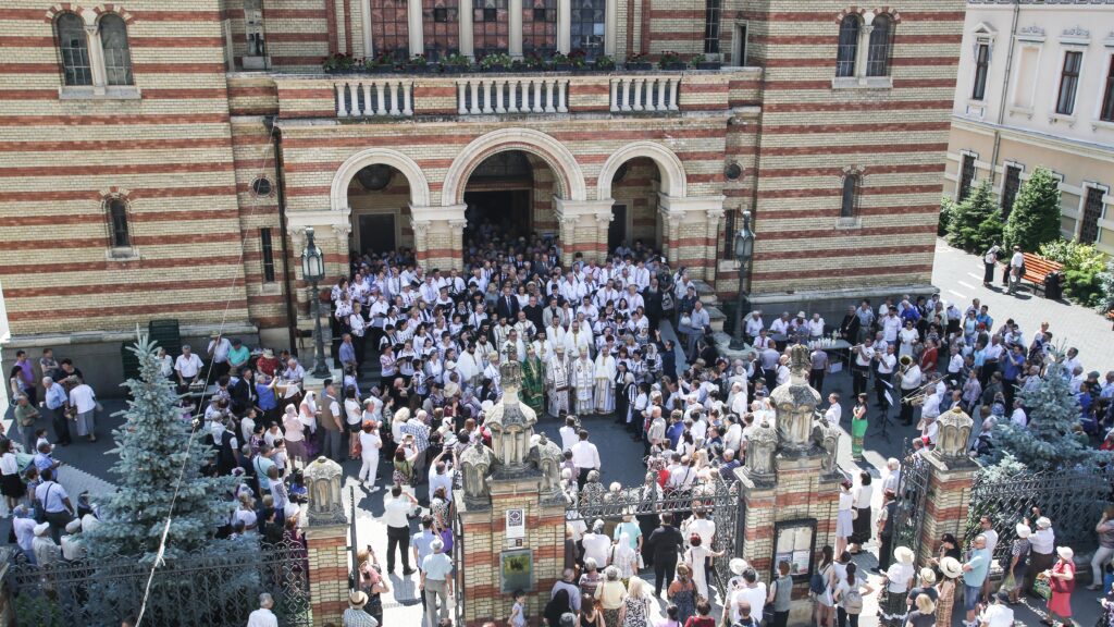 Evenimente la Catedrala din Sibiu: 5 ierarhi prezenți la hram, Conferința Pr. Necula, Adunarea Oastea Domnului