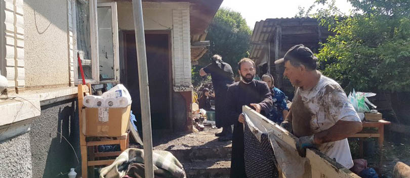 Arhiepiscopia Dunării de Jos este alături de sinistraţii din Corod