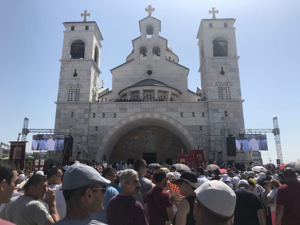 Διαδηλώσεις στο Μαυροβούνιο υπέρ της Σερβικής Εκκλησίας