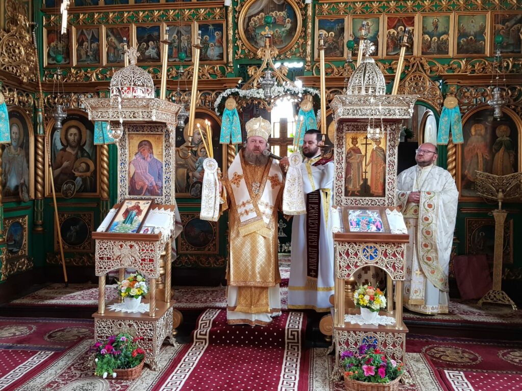 Să ne depărtăm de întuneric și să fim fii ai luminii – PS Timotei Prahoveanul