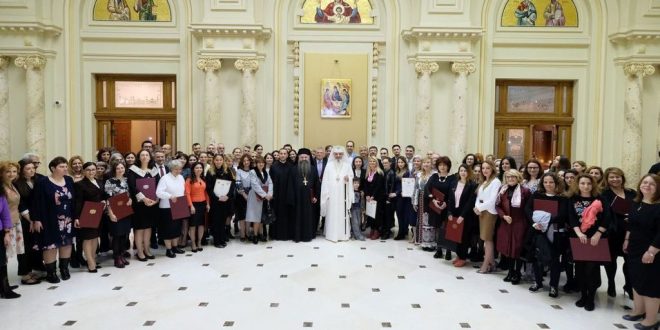 Румънският патриарх Даниил насърчи кръводаряването