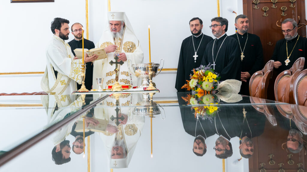 Noua cancelarie a Facultăţii de Teologie Ortodoxă din Bucureşti a fost sfinţită