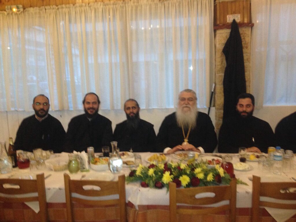 Στην Μητρ.Περιστερίου δείπνο για τους εθελοντές καθηγητές του Κοινωνικού Φροντιστηρίου