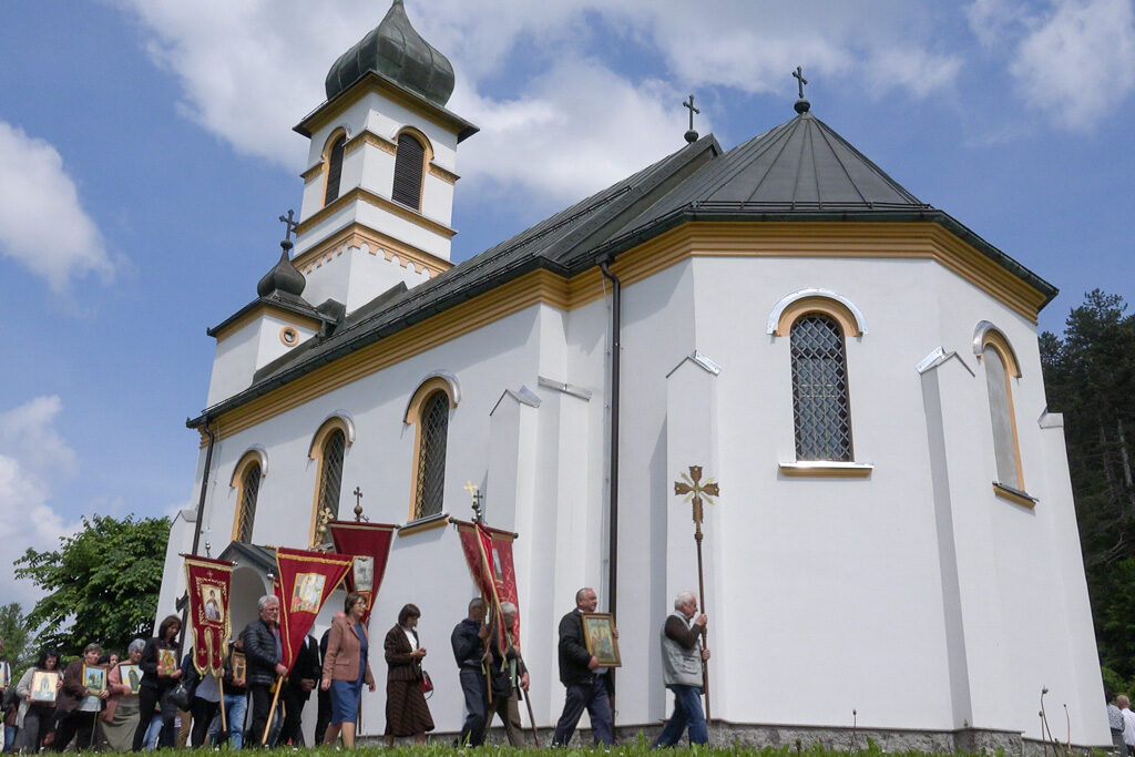 Владика Фотије богослужио у Прибинићу