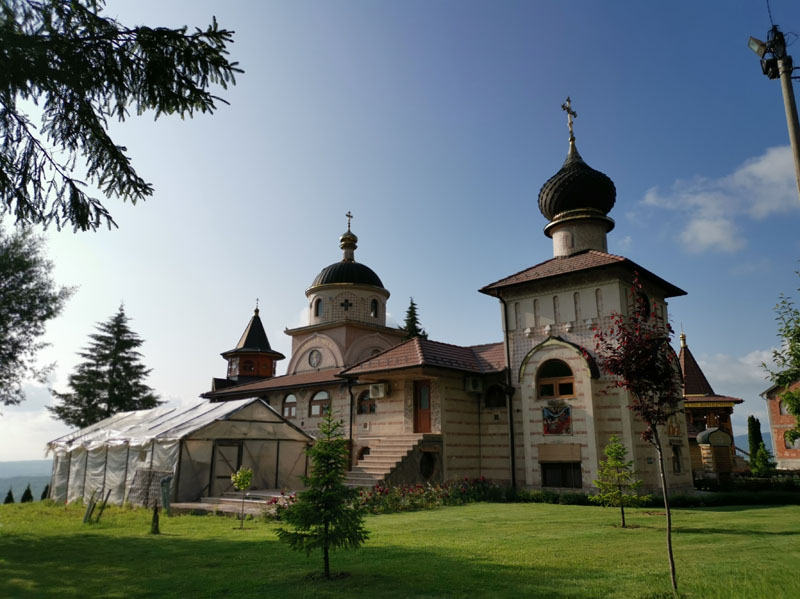 Поклоничко путовање најбољих ученика верске наставе основних школа