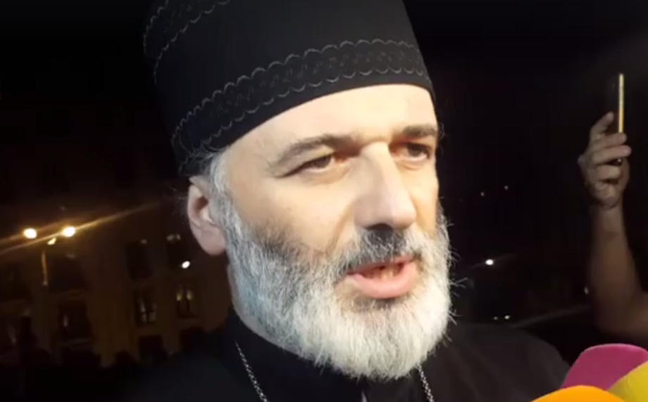 ანდრია ჯაღმაიძის განცხადებით, მიხეილ პირმისაშვილი საქართველოს ეკლესიის წევრი არ არის, რაზეც მრევლს ინფორმაცია უკვე მიეწოდა