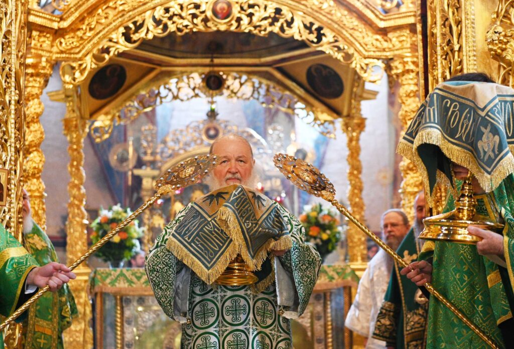 В праздник Святой Троицы Святейший Патриарх Кирилл совершил Литургию в Троице-Сергиевой лавре и возглавил хиротонию архимандрита Алексия (Поликарпова) во епископа Солнечногорского