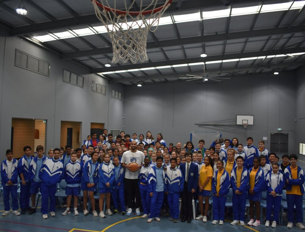 Μελλοντικός σταρ του NBA σε Ελληνορθόδοξο σχολείο