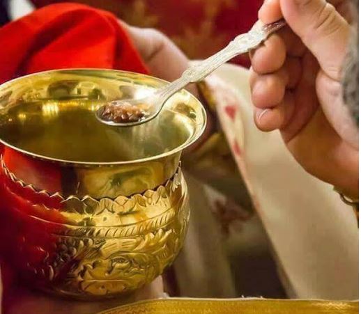 Η κατάλληλη προετοιμασία πριν την Θεία Ευχαριστία