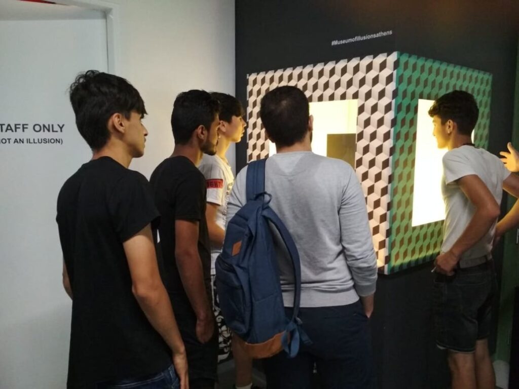 Τα παιδιά της «Εστίας» στο Μουσείο των Ψευδαισθήσεων