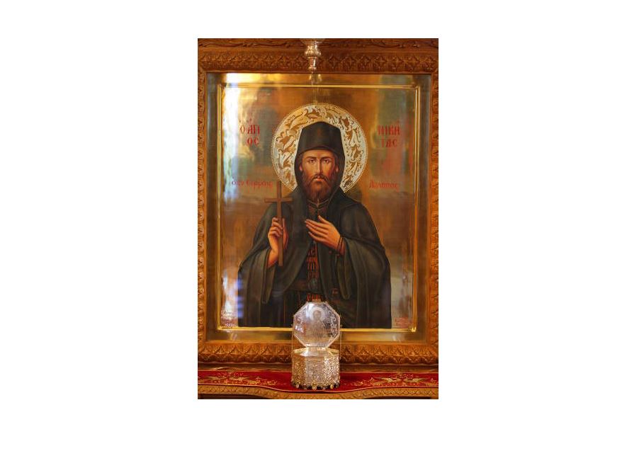 Άγιος Νικήτας ο Νέος: “Ένα υπερκόσμιο φως καταύγαζε την περιοχή”