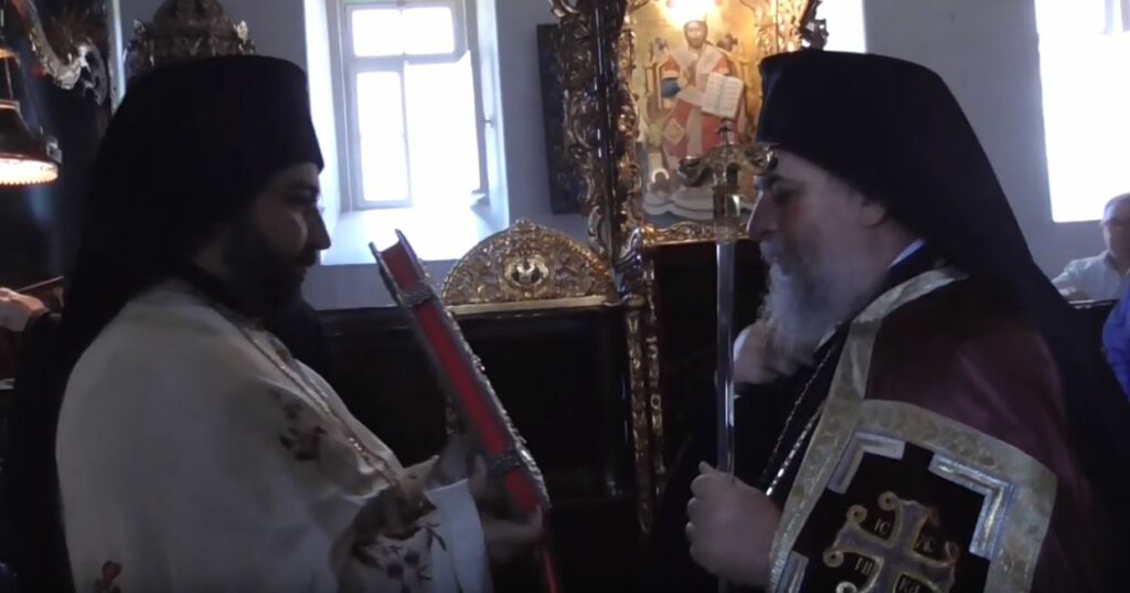 Επίσκοπος Ερυθρών κ. Κύριλλος: Η πρώτη Θεία Λειτουργία ως Καθηγούμενος της Ι. Μονής Αγίας Τριάδος Χάλκης