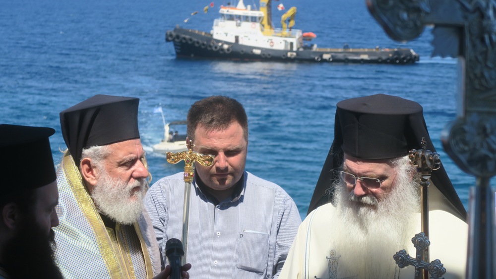 ΜΑΚΡΟΝΗΣΟΣ: Θεία Λειτουργία στον Ι.Ν. Αγίου Γεωργίου