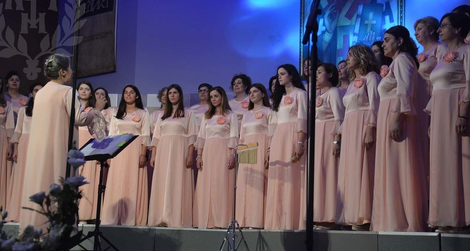 Η Γυναικεία Χορωδία της Μητρ.Νεαπόλεως στη Σερβία