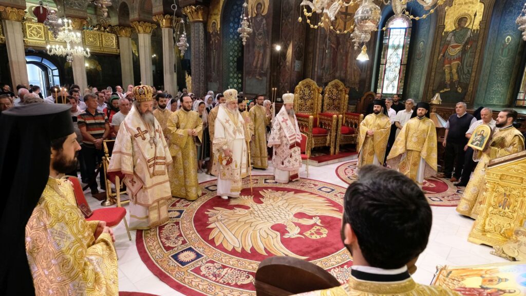 Τίμησαν τους Πρωτοκορυφαίους Αποστόλους στο Βουκουρέστι