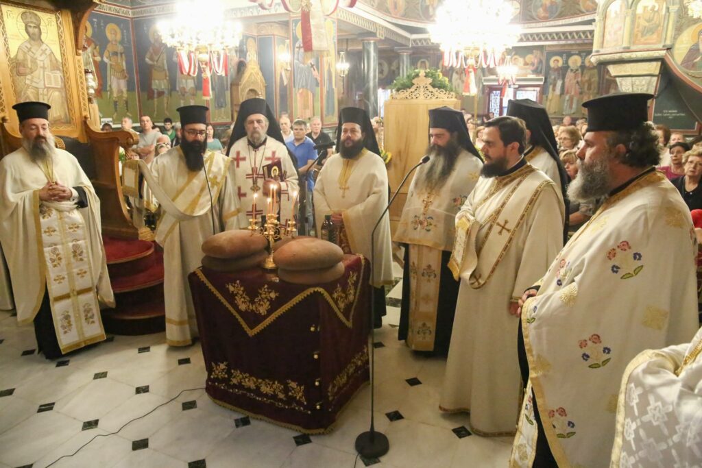 Πανηγυρικός Εσπερινός στον Ι.Ν. Αγ. Τριάδος Ν. Ηρακλείου