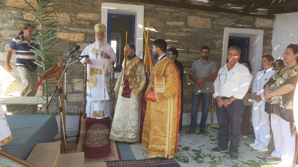 Στην αρχαία πόλη Καρθαία ιερούργησε ο Μητρ. Σύρου