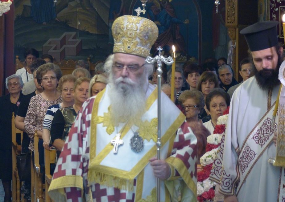 Μητρ. Καστορίας: “Ας βάλουμε τους Αγίους στα σπίτια μας”