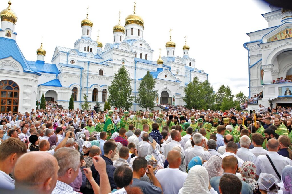 Состоялись торжества по случаю 800-летия Почаевского Свято-Духовского скита