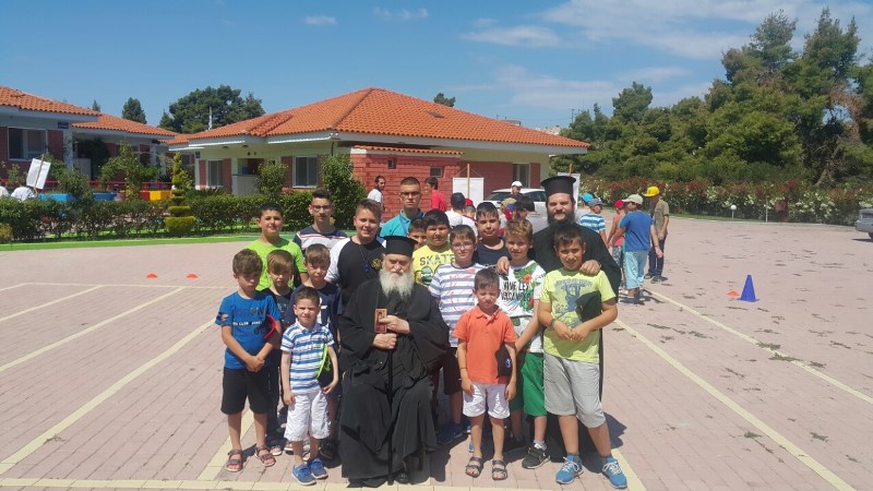 “Όταν η κατασκήνωση μεταμορφώνει σε… πρόσωπα αληθινά”