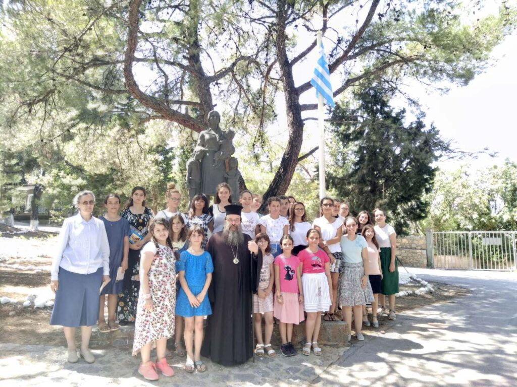 Ο Μητρ.Χίου στην κατασκήνωση “Άγιος Κοσμάς”