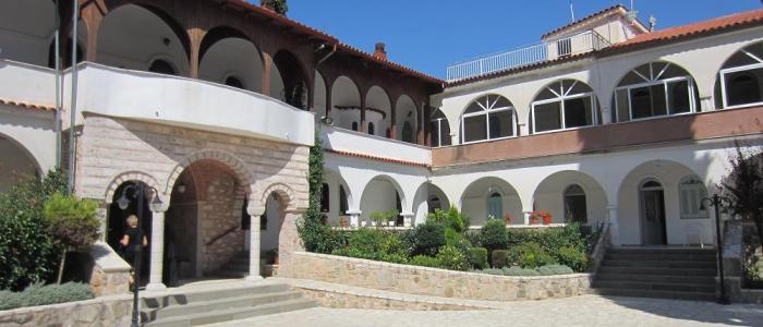 Στην Ιερά Μονή της Δαμάστας