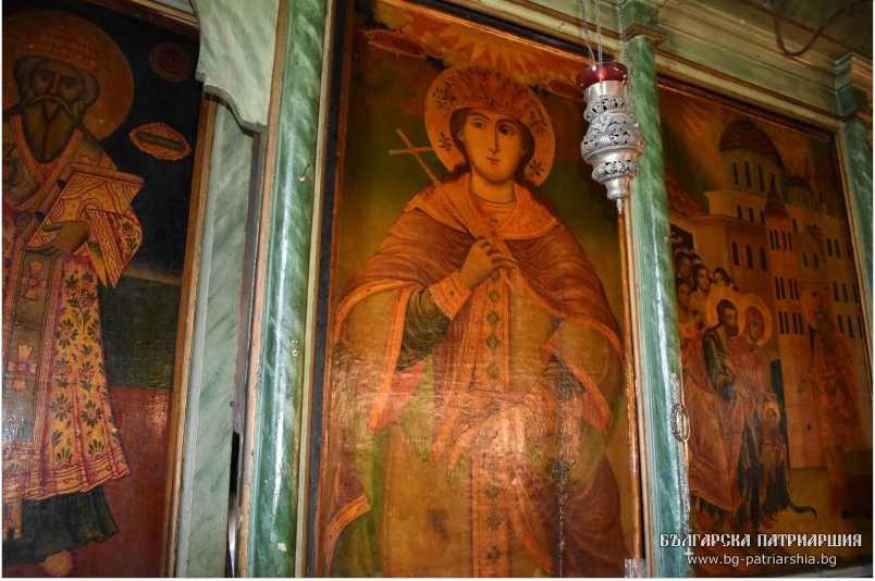 Храмов празник в Ловеч в деня на св. великомъченица Неделя