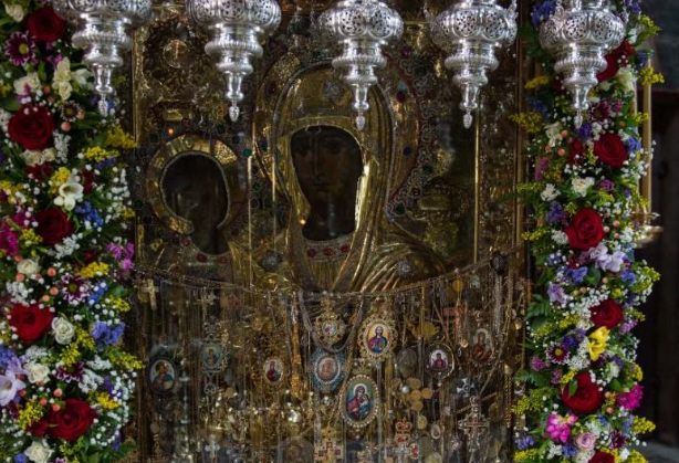 О чудотворној Икони Богородице Тројеручице