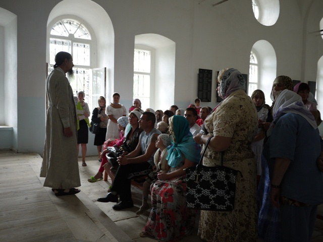 В Московска епархия отмениха задължителната катехизация преди Кръщение