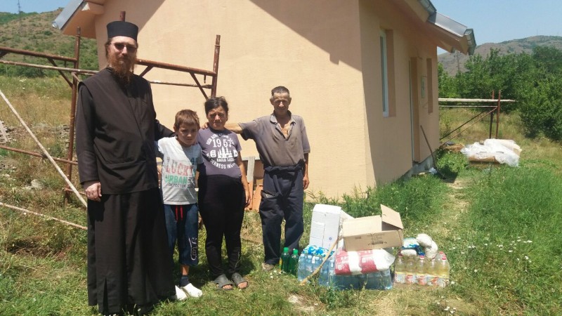 Епархија рашко-призренска отворила хуманитарне пунктове у Косовској Митровици и манастиру Бањској