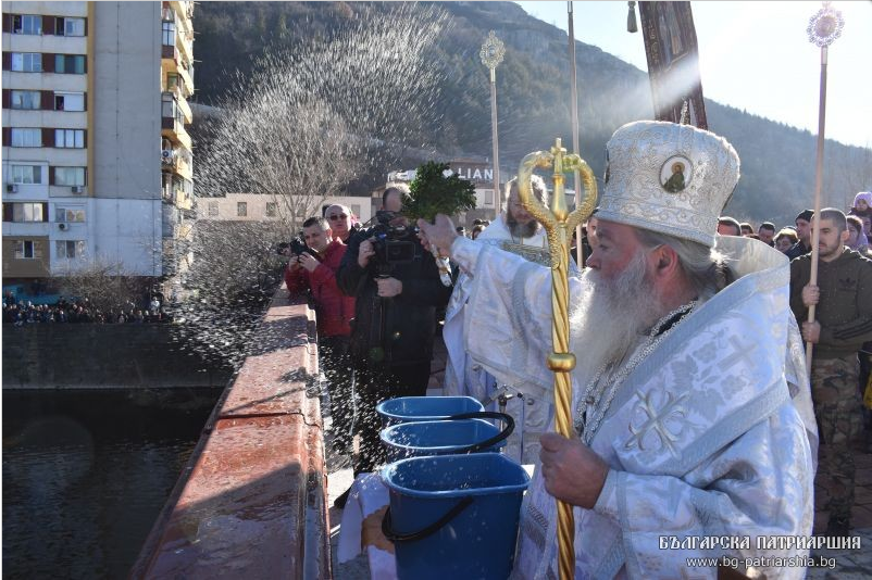 Общински съвет – Ловеч утвърди названието Богоявленски мост