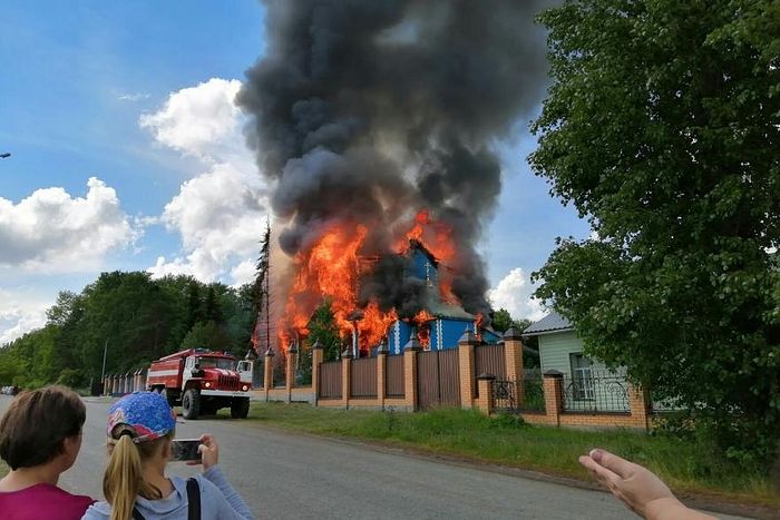 TRAGIC FIRE DESTROYS 19TH CENTURY WOODEN CHURCH