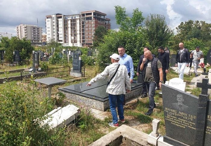 ВАНДАЛИ ПОНОВО ОСКРНАВИЛИ СРПСКО ГРОБЉЕ У ЛИПЉАНУ