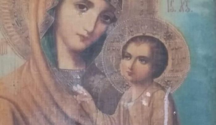 В ХРАМЕ ПРП. АМФИЛОХИЯ ПОЧАЕВСКОГО НА ЛЬВОВЩИНЕ ЗАМИРОТОЧИЛА ИКОНА ПРЕСВЯТОЙ БОГОРОДИЦЫ