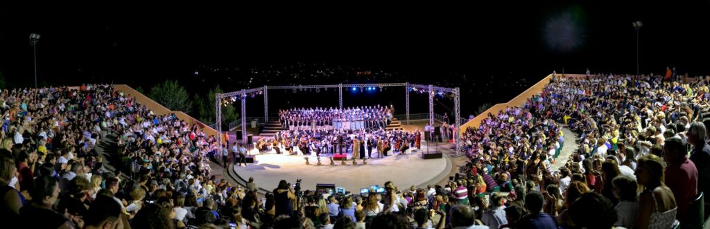 Μάγεψε η Συμφωνική Ορχήστρα Νέων Ελλάδος στον Πολύγυρο 