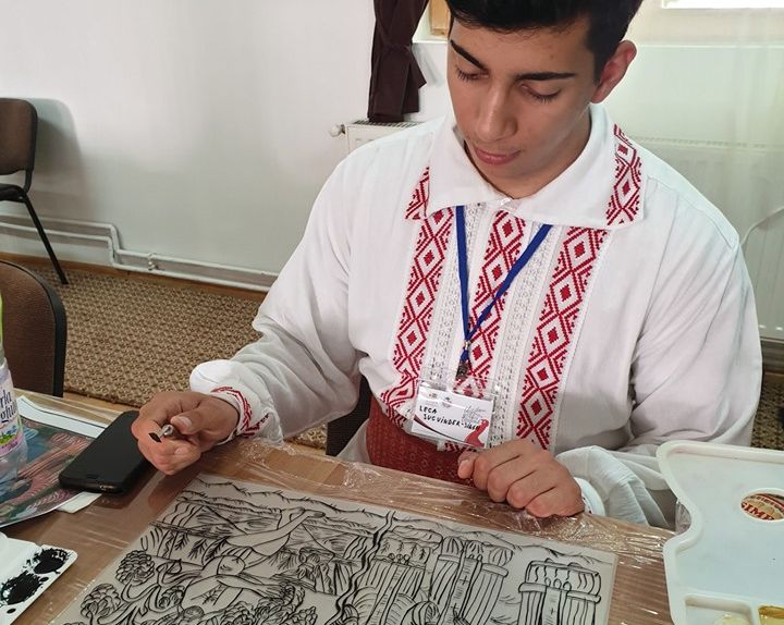 Peste 250 de copii participă la Olimpiada „Meşteşuguri artistice tradiţionale” de la Sibiu