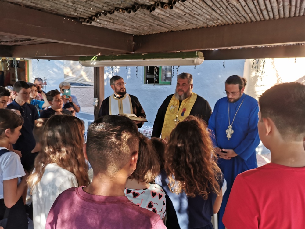 Ξεκίνησε στην Ιερά Μονή Αγίας Βαρβάρας, στο Κίνι της Σύρου η θερινή Απασχόληση Παιδιών